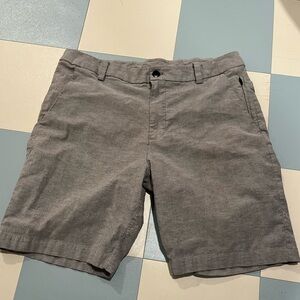 Lululemon Commission shirt 33in waist